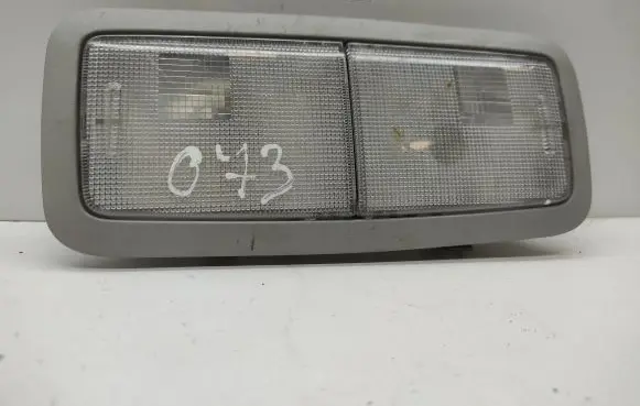 Toyota Avensis T270 Rear seat light 8125005030