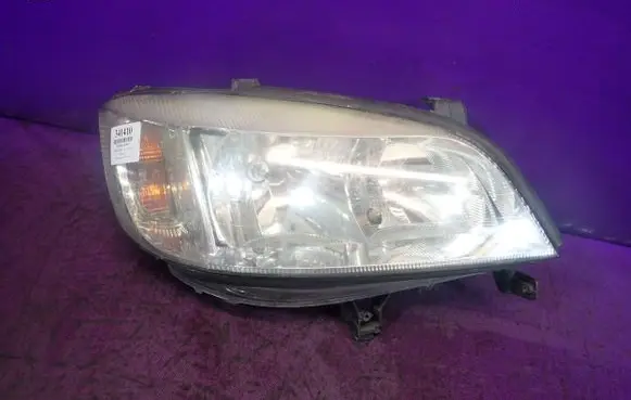 Opel Zafira A Headlight/headlamp 89100055