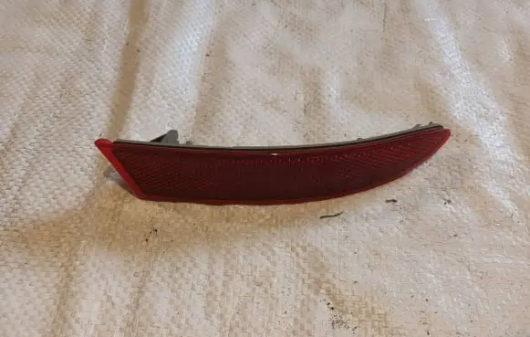 Rear tail light reflector