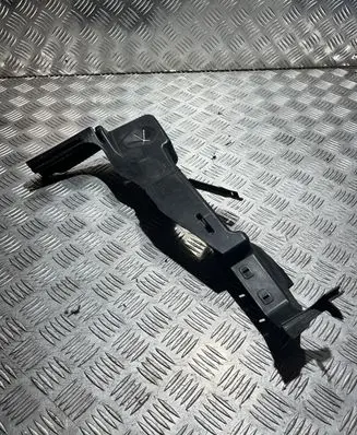 Audi Q2 - Radiator trim 81A121284R