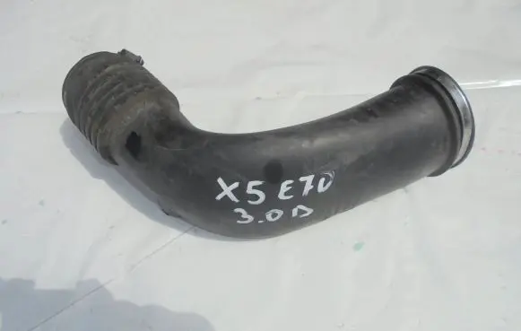 BMW X5 E70 Engine coolant pipe/hose 6785258768