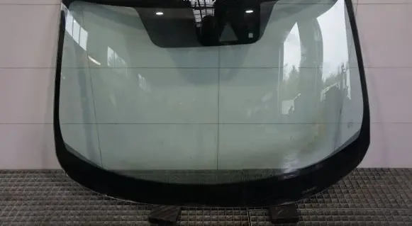 Honda Civic X Front windscreen/windshield window 