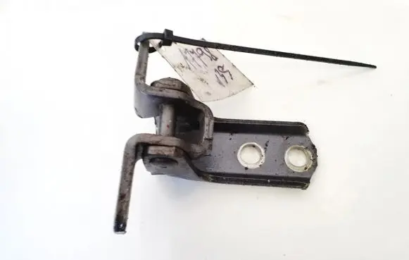Mitsubishi Outlander Rear door lower hinge
