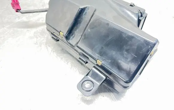 Mercedes-Benz E W211 Tailgate hydraulic pump motor A2118209426 73666511 2118000048