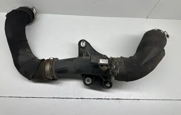Audi A4 S4 B8 8K Intercooler hose/pipe 8K0145673R