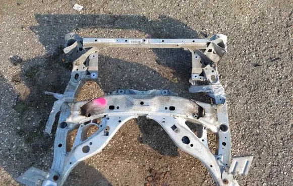 BMW 5 F10 F11 Front subframe 6796693 560196263