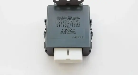 Mercedes-Benz E W211 Other devices 0515003880 8597048020