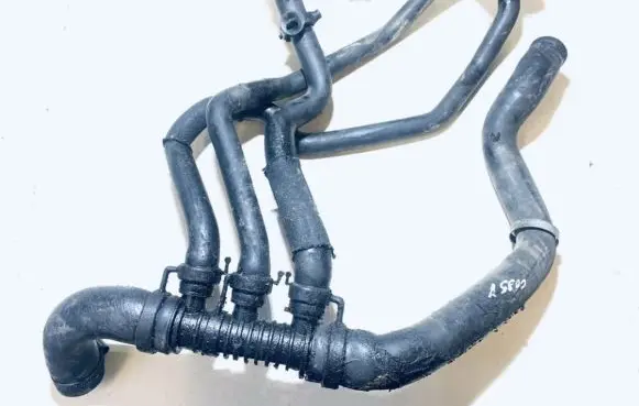 Renault Megane II Engine coolant pipe/hose