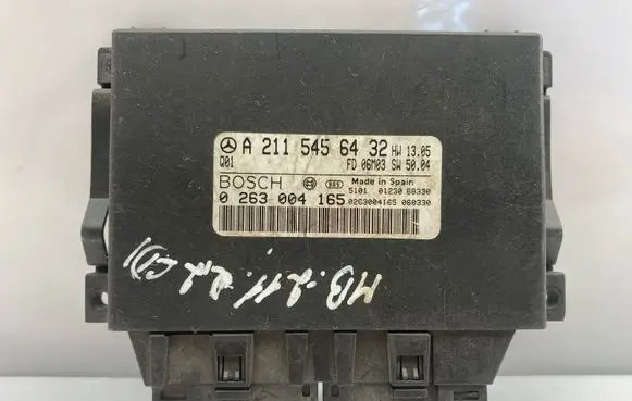Mercedes-Benz E W211 Parking PDC control unit/module A2115456432 0263004165