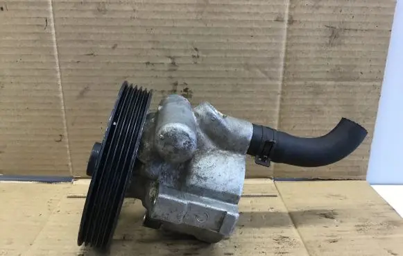 Renault Trafic II (X83) Power steering pump 5054259111159