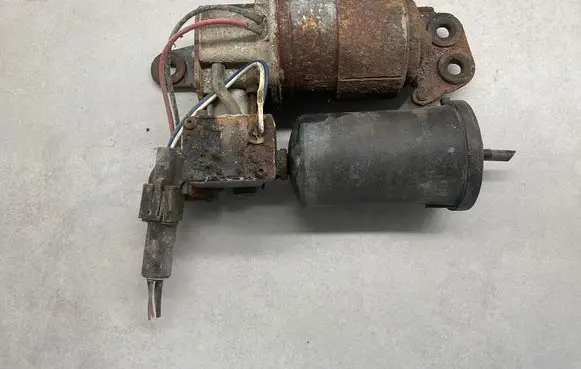Ford Explorer Air suspension compressor/pump