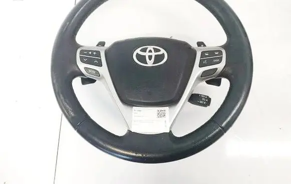 Toyota Avensis T270 Steering wheel 