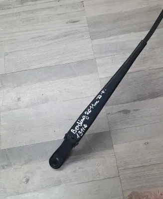 Citroen Berlingo Front wiper blade arm 9682974780