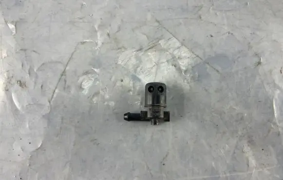 Opel Corsa D Windshield washer spray nozzle 9221637