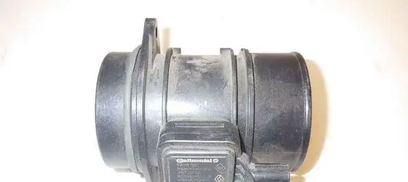Nissan Juke I F15 Mass air flow meter 82006825587