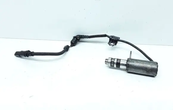 Volvo V40 Camshaft vanos timing valve 2000692857 20006928571544 200069