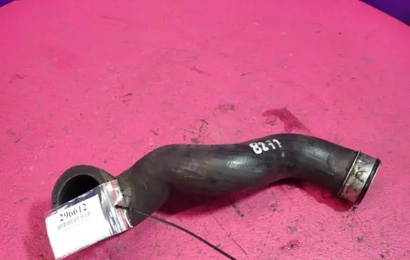 Audi A4 S4 B6 8E 8H Intercooler hose/pipe