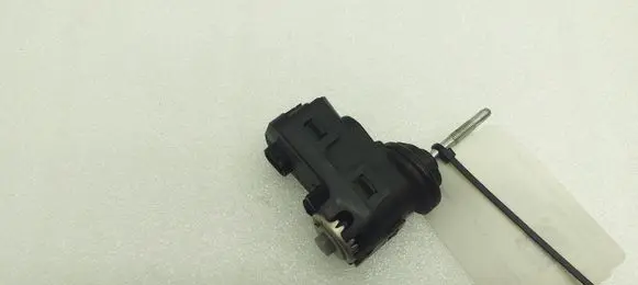 Headlight level adjustment motor
