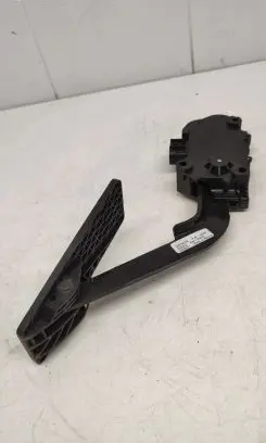 Chrysler Voyager Accelerator pedal position sensor 04861650AA 014PE4056
