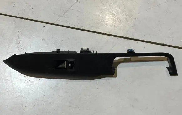 Ford Mustang VI Electric window control switch FR3B14528A