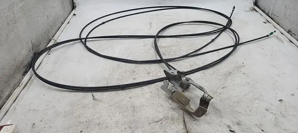 Mazda 3 I Fuel cap flap release cable
