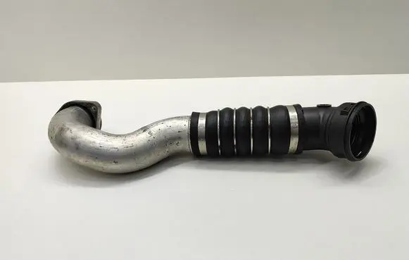 BMW 5 E60 E61 Intercooler hose/pipe 7808414 1161780841401 7789875