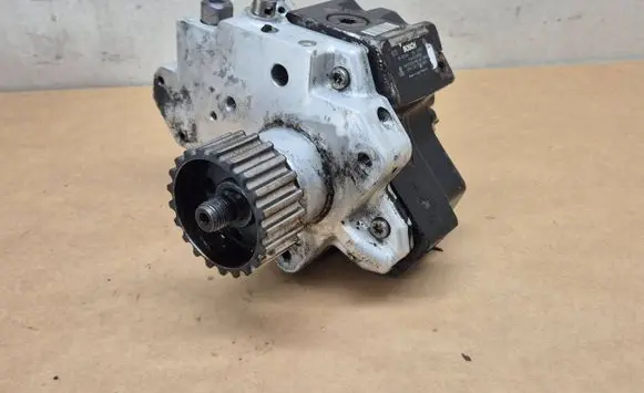 Audi A6 S6 C6 4F Fuel injection high pressure pump 0401931 059130755E 0445010090
