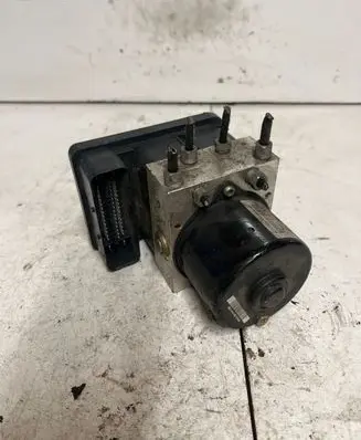 BMW 1 E81 E87 ABS Pump 6771487 10096008313 00401111D