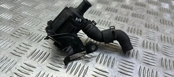 Skoda Superb B8 (3V) Electric auxiliary coolant/water pump 5Q0121599Q