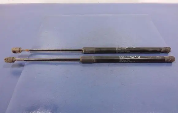 Citroen C4 II Shock absorber/damper mounting bracket 9800717780