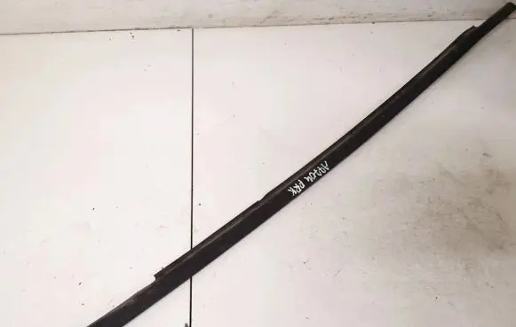 Mercedes-Benz A W168 Front door glass trim molding 