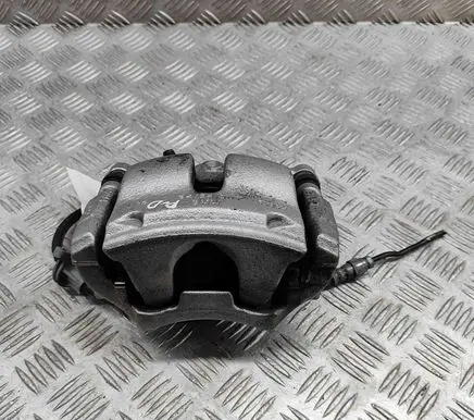 BMW 2 F44 Front brake caliper 6860266