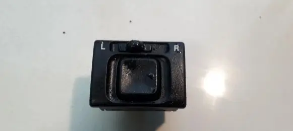 Suzuki Ignis Wing mirror switch