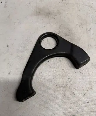 KIA Sportage Intercooler pipe mounting bracket 