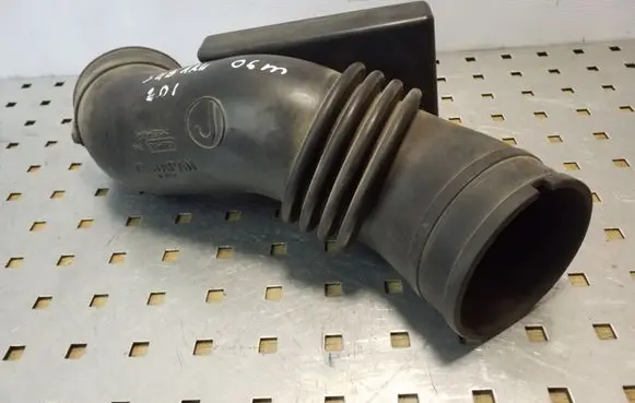 Subaru Legacy Air intake hose/pipe
