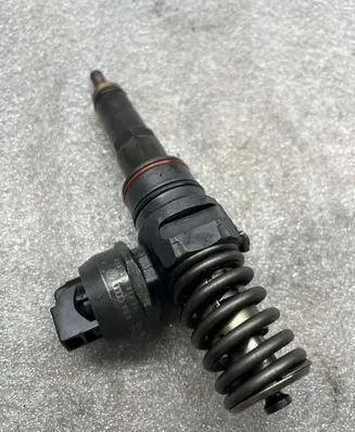 Volkswagen Sharan Fuel injector 038130073AG