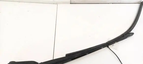 Audi Q7 4L Front wiper blade arm
