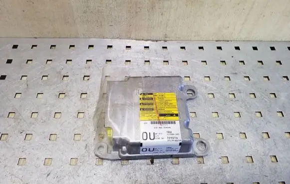 Toyota Yaris Airbag control unit/module 212986103 891700D210