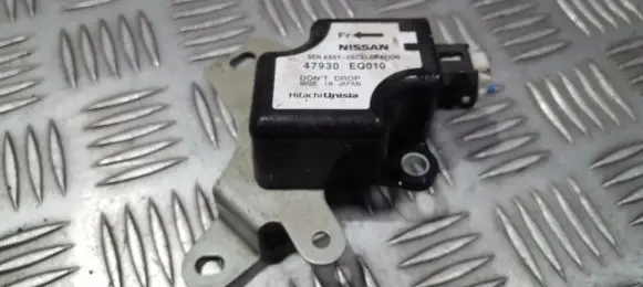 Nissan X-Trail T30 ESP acceleration yaw rate sensor 47930EQ010