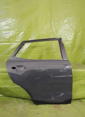 KIA Stonic Front door 000259