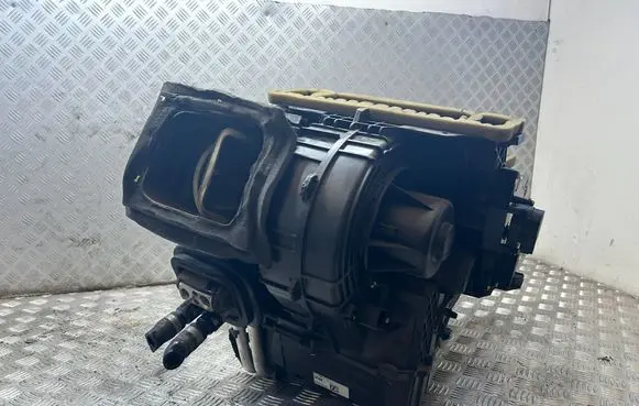 Jaguar XJ X351 Interior heater climate box assembly AV6N19B555AM