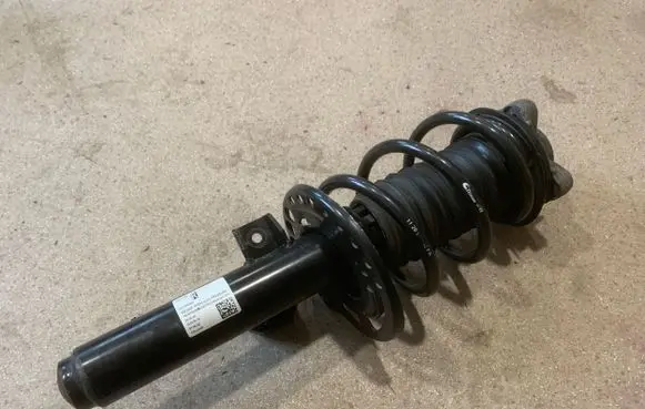 BMW 3 G20 G21 Front shock absorber/damper 6885208 6891829