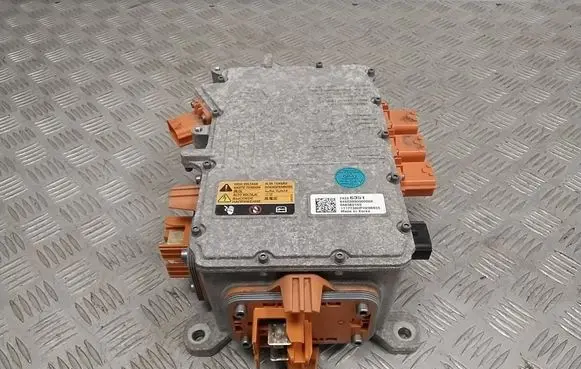 Opel Ampera- E Voltage converter inverter 24286351