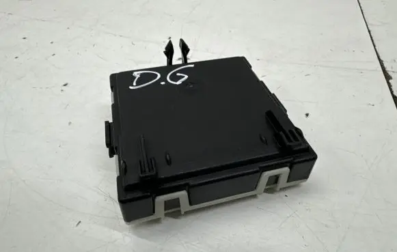 Mercedes-Benz CLA C118 X118 Door control unit/module A1779005509