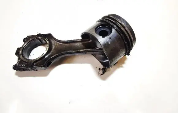 BMW 5 E39 Piston with connecting rod 989t