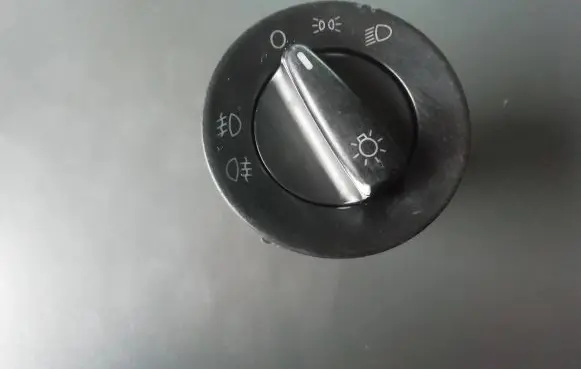 Volkswagen Golf IV Light switch 1C0941531A 04052031