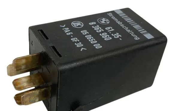 BMW 5 E39 Other relay 8365960 61358365960