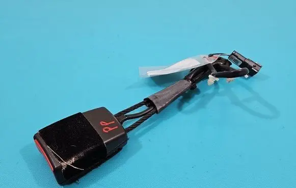 Ford Mondeo MK V Front seatbelt DS73-F61208 IMPRK1446835
