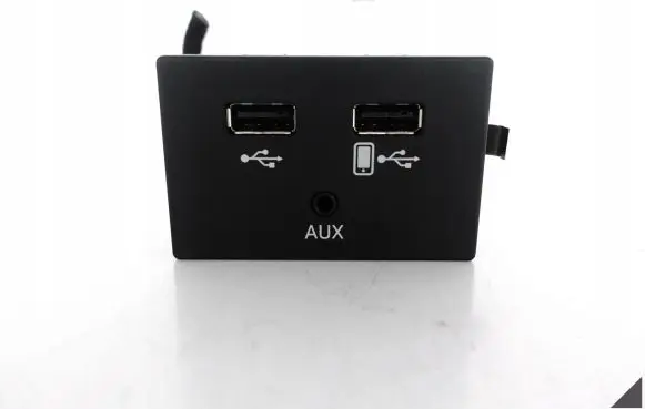 Audi A6 S6 C7 4G USB socket connector 4G0035736