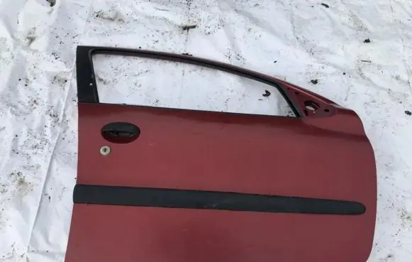 Peugeot 206 Front door raudonos